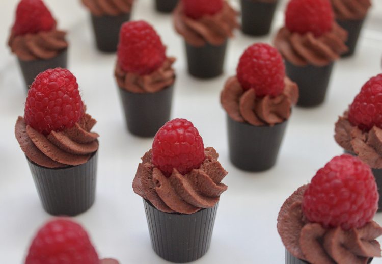 healthy dark chocolate mousse cups low added sugar