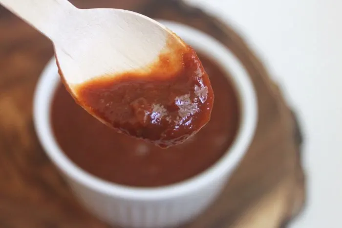 homemade slow cooker barbecue sauce paleo