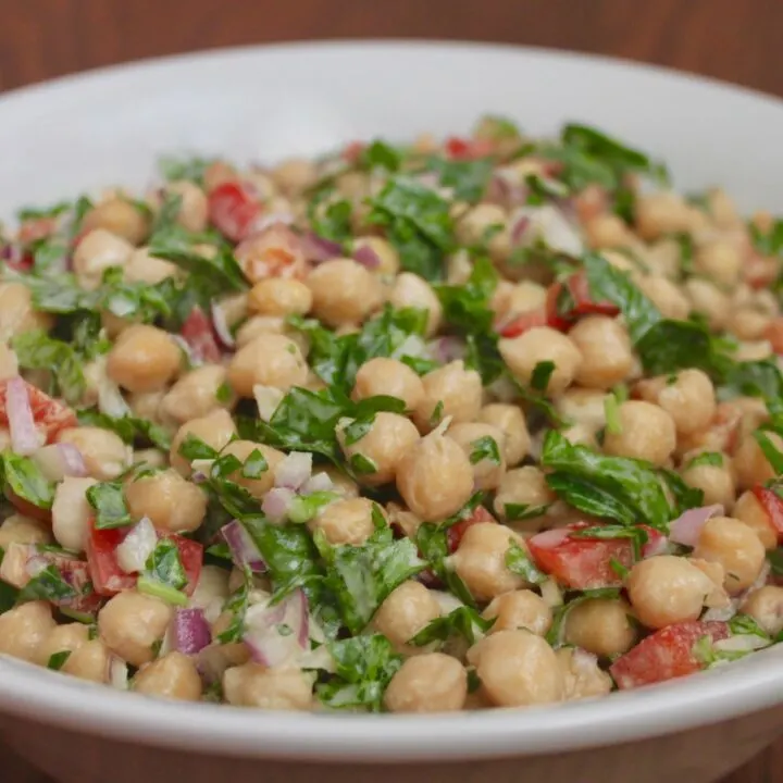 garbanzo bean salad with lemon tahini dressing