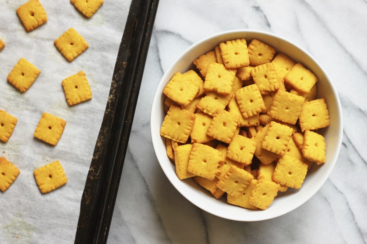 Homemade Keto Cheez Its crackers served in a dish